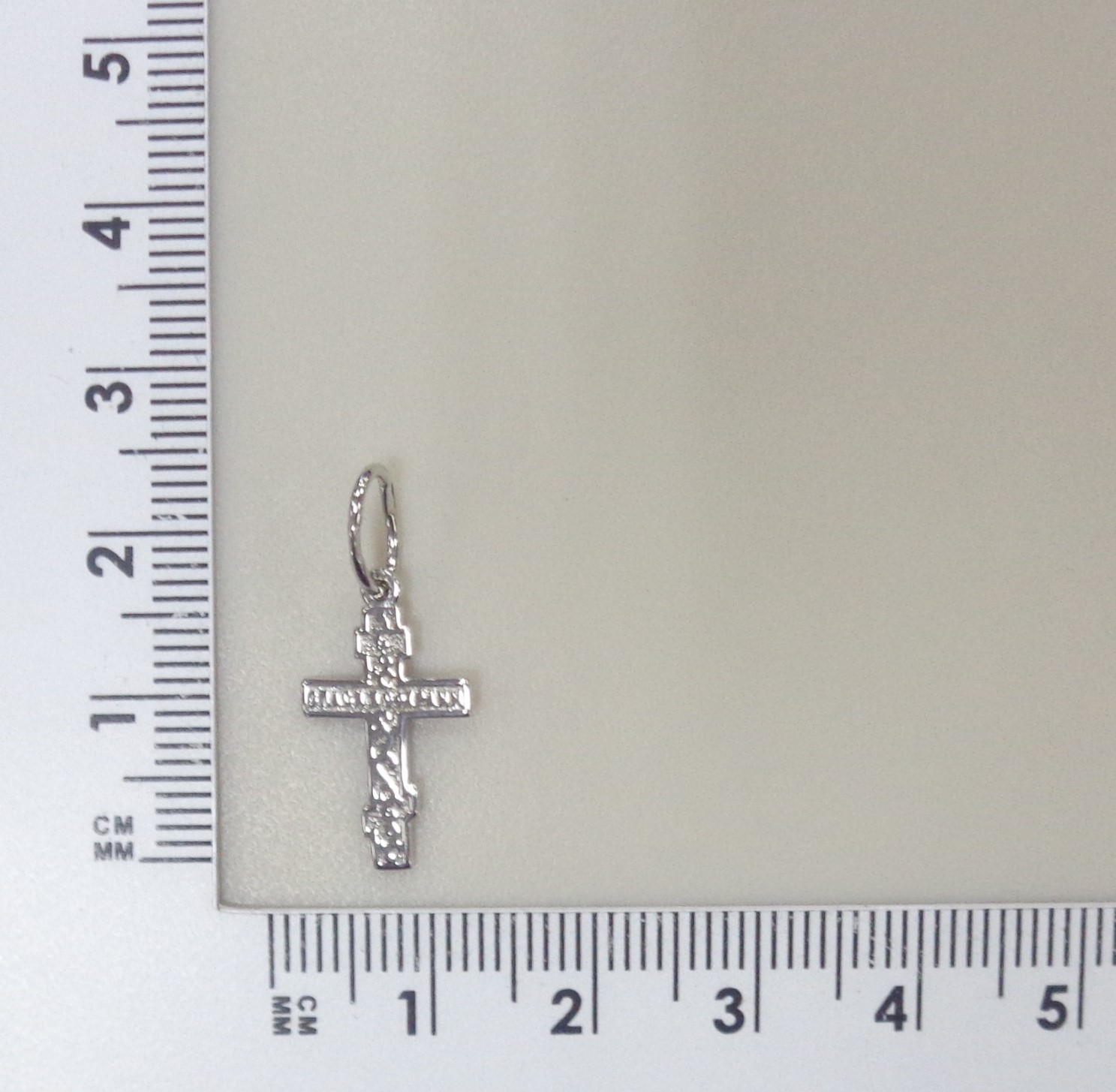 Подвеска-крест из белого золота